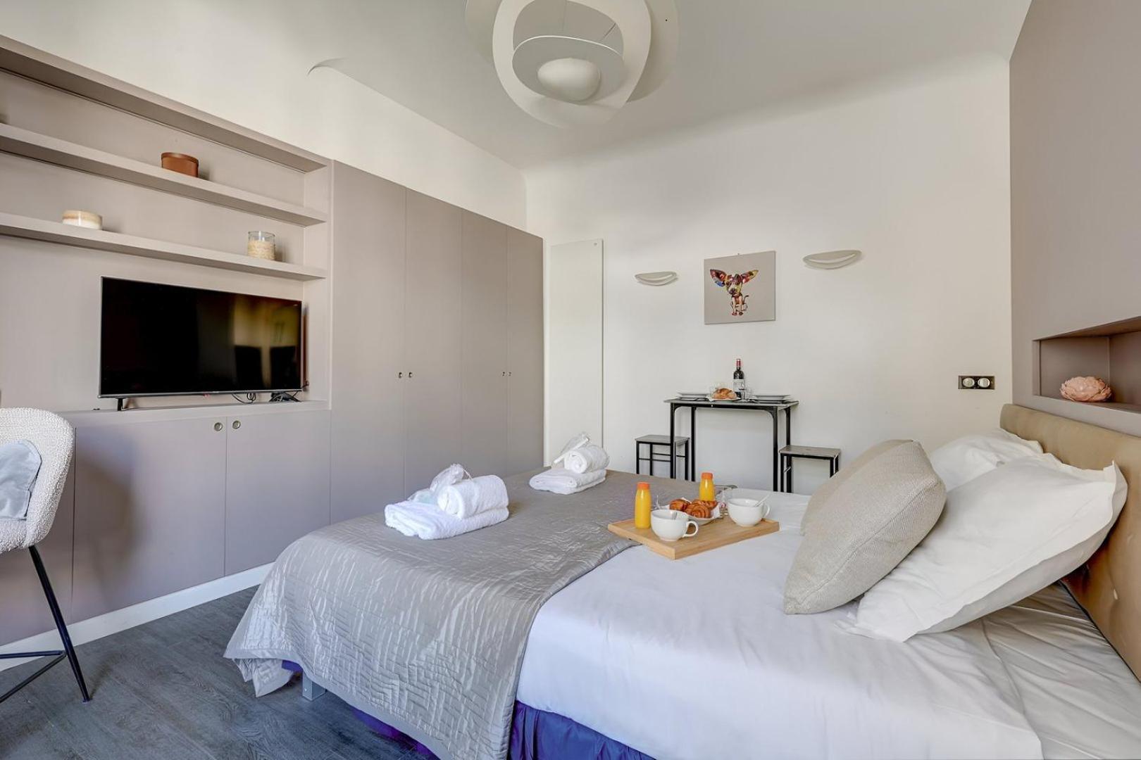 376 Crillon - Superbe A * Paris